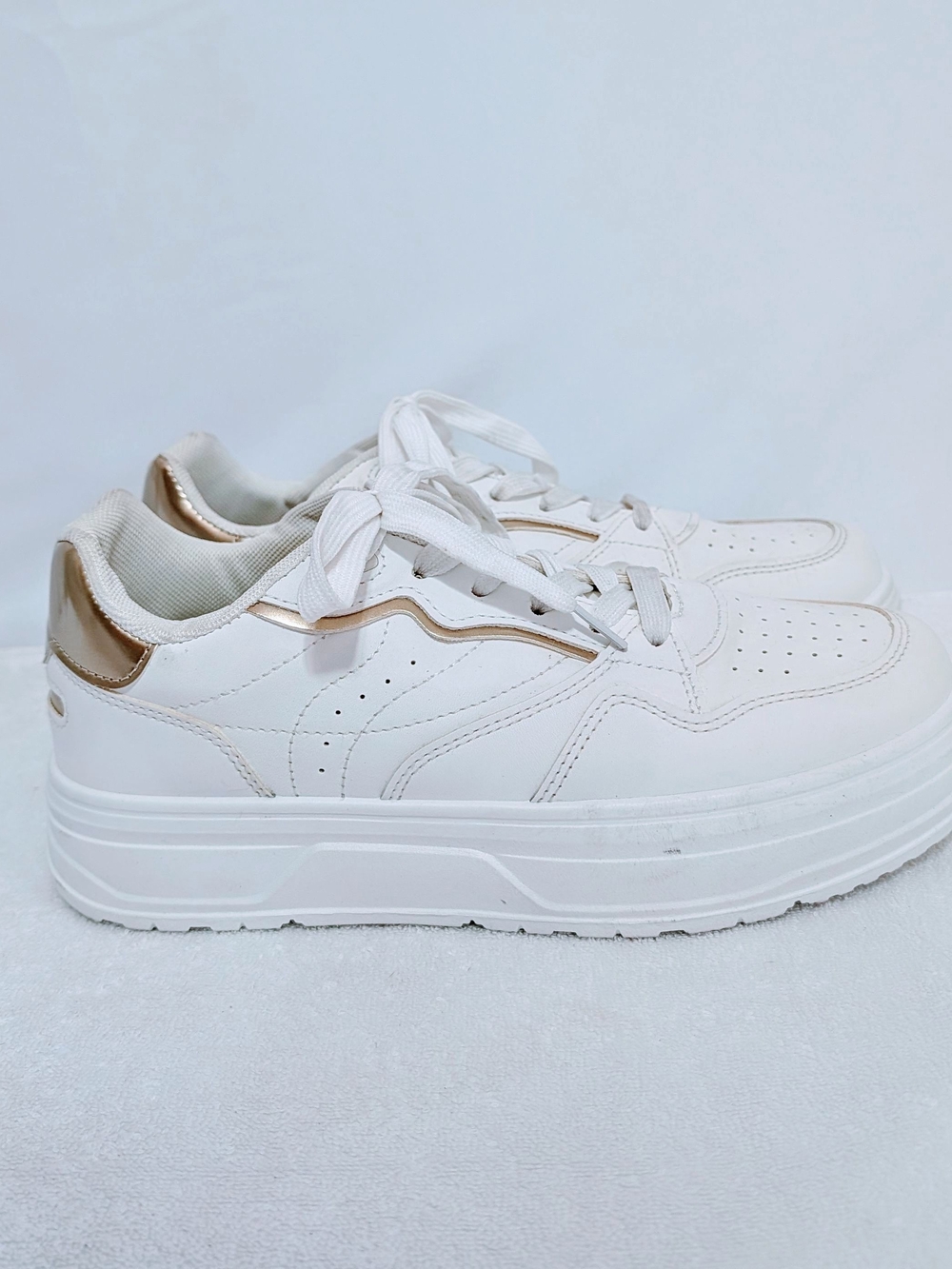 Ecko Red Women's Platform Sneakers White Rose Gold Lace Up Shoes Size 8.5